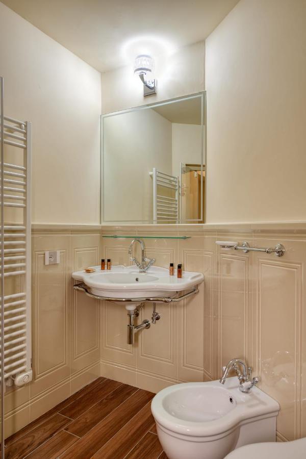 Bed and Breakfast Residenza Mondragone Florencia Exterior foto