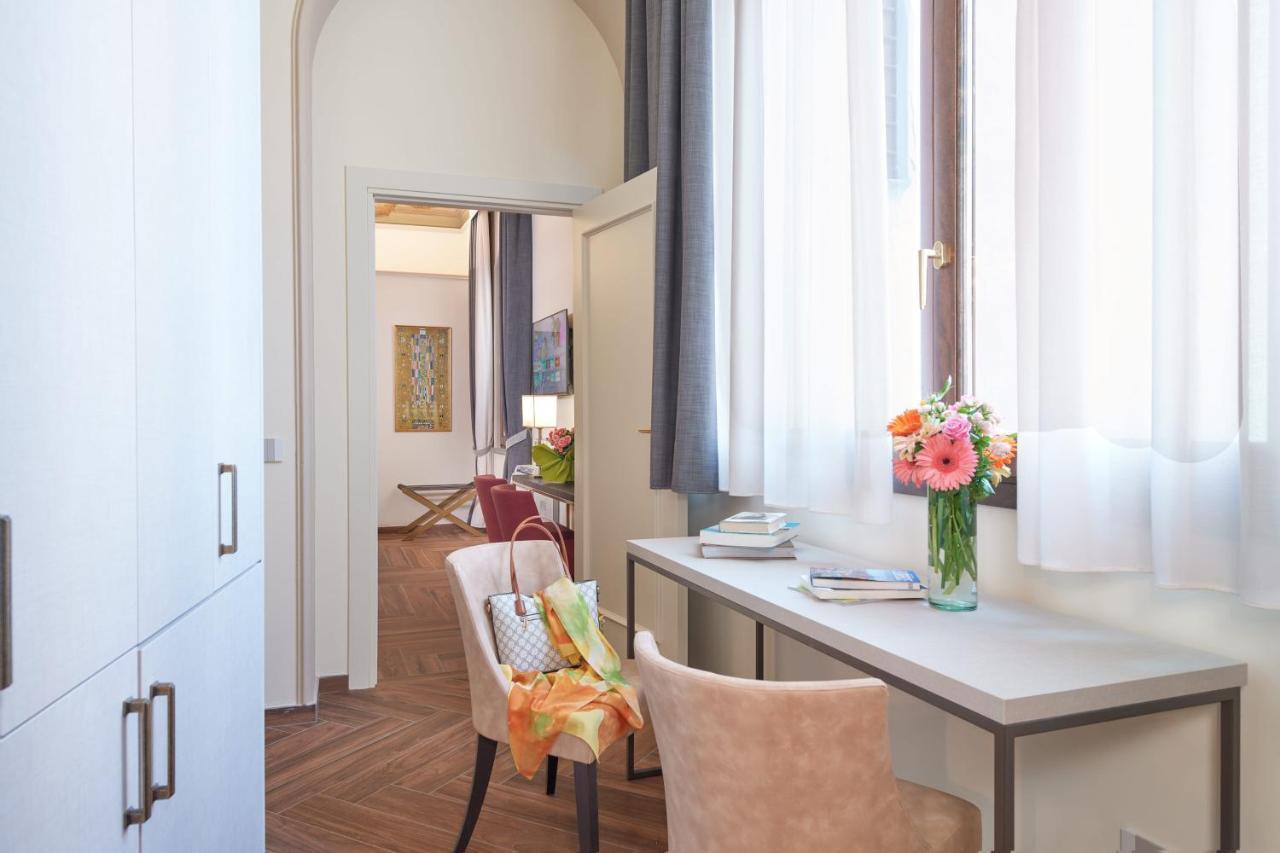Bed and Breakfast Residenza Mondragone Florencia Exterior foto